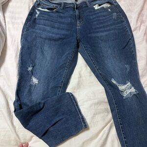 NWOT Judy blue 20 slim fit light distressing mid rise reg length